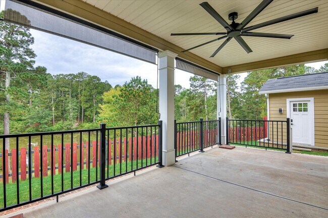 Building Photo - Home For Rent: 765 Mural Lake Ct Grovetown, GA 30813