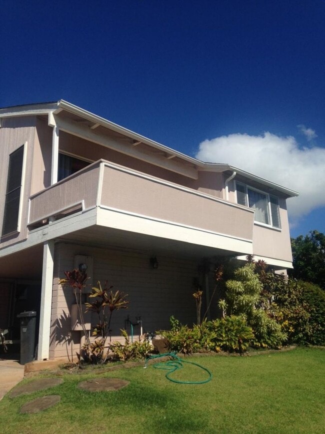 Primary Photo - Steps From Kahala Beach Cute studio