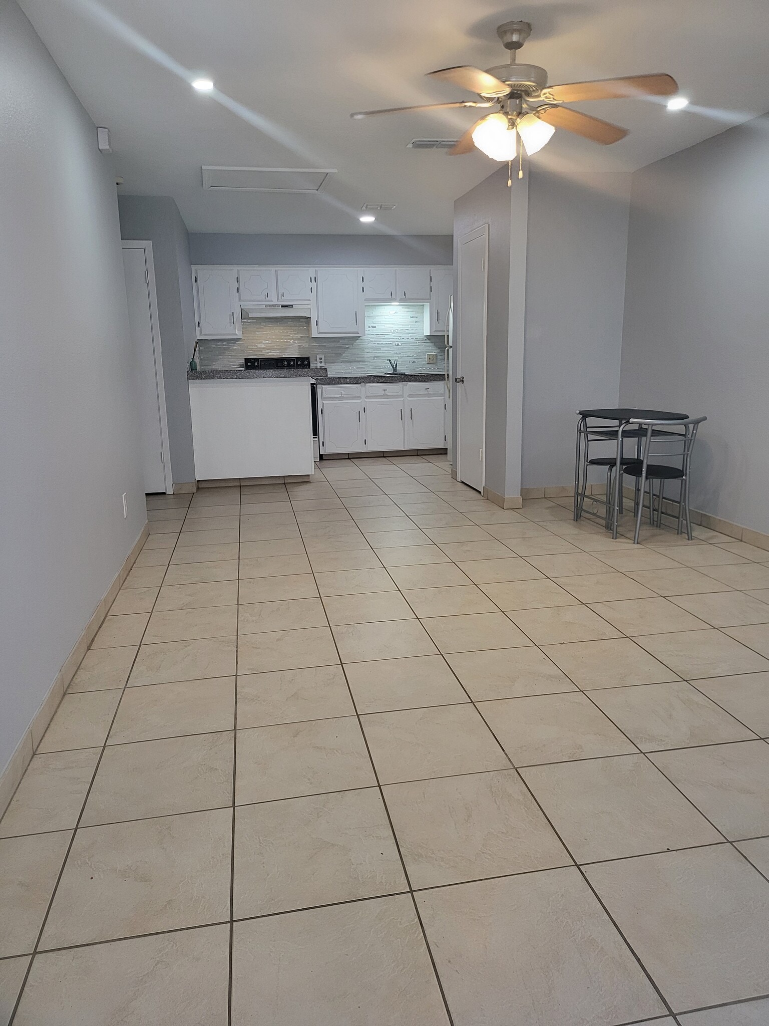 Building Photo - 312 Gastel Cir