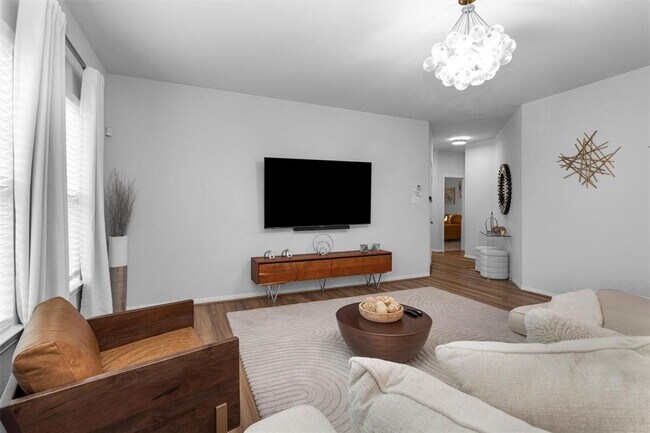 Building Photo - 16318 Westley Ridge Dr