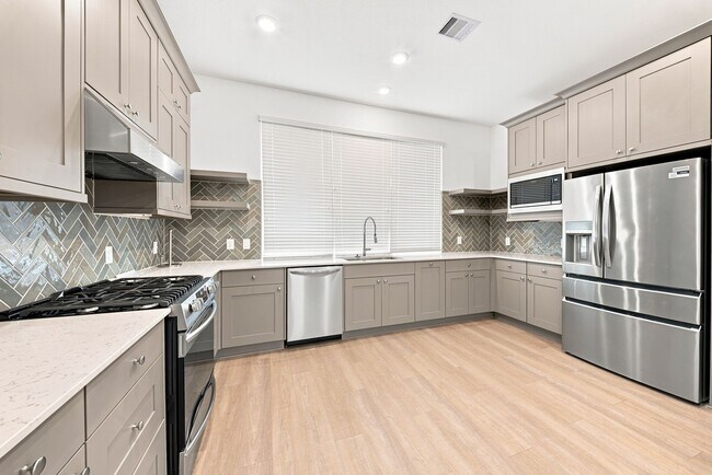 Building Photo - 4926 Chester Lk Ln