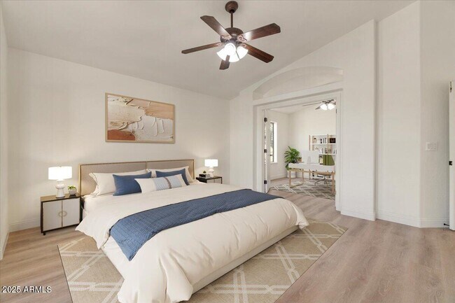 Building Photo - 1414 N Palmsprings Dr