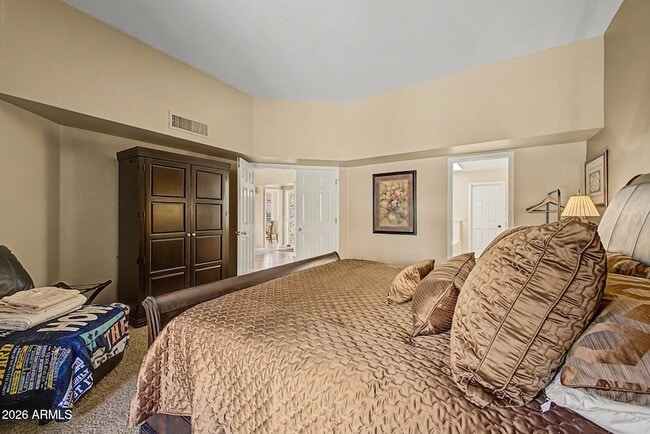 Building Photo - 4106 E Sunnyside Dr