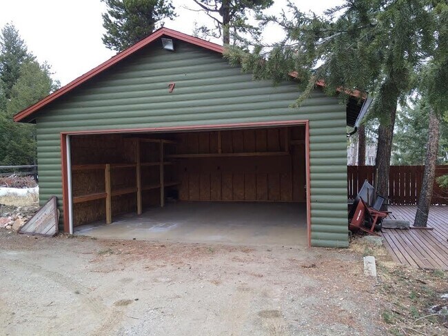 Building Photo - Beautiful, North Evergreen, Mountain Home ...