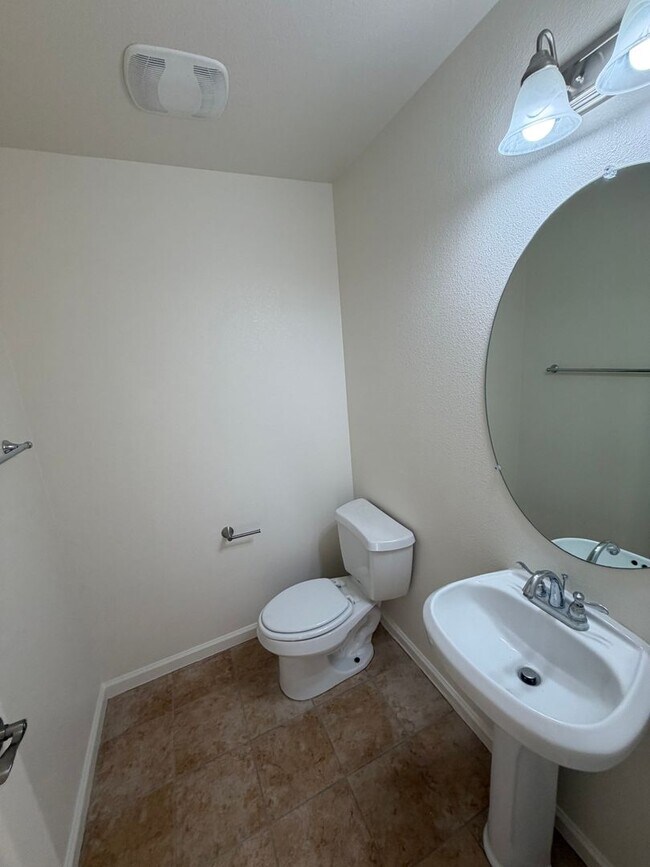 Building Photo - 1609 Barolo Pl