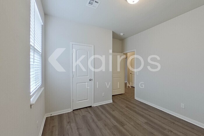 Building Photo - 825 NW 5th St