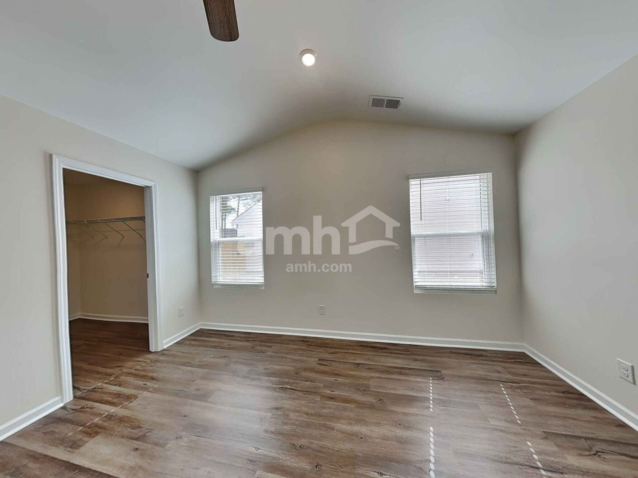 Building Photo - 1370 John Swann St