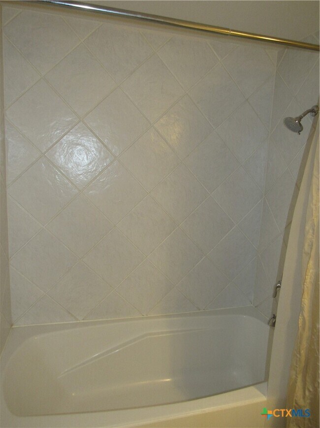 Building Photo - 5812 Montrose Dr