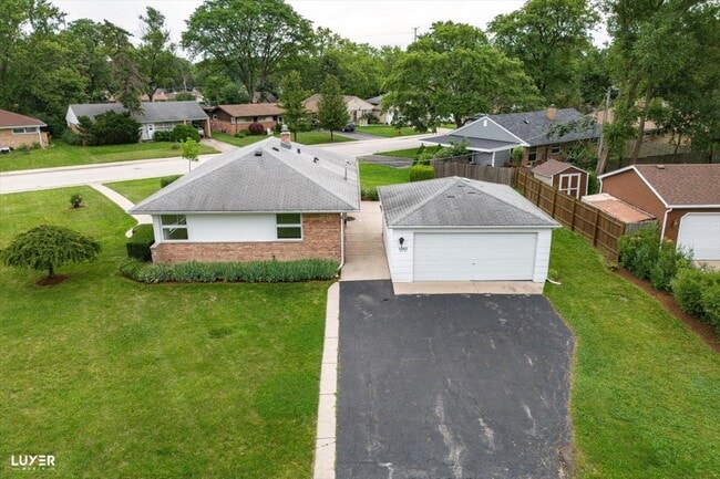 Building Photo - 1032 Whitfield Rd
