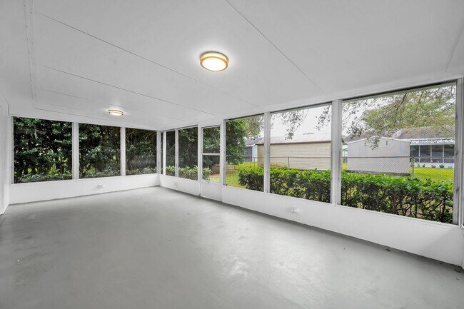 Building Photo - 3208 Socorro Ave