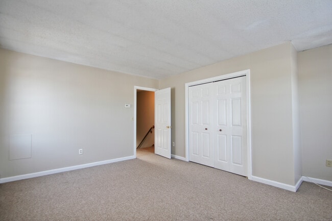 Building Photo - 3 Park Ave