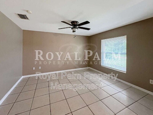 Building Photo - 5231 27th St SW