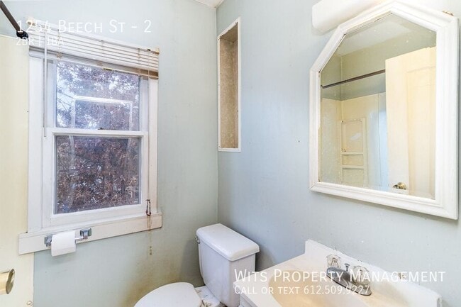 Building Photo - 1254 Beech St