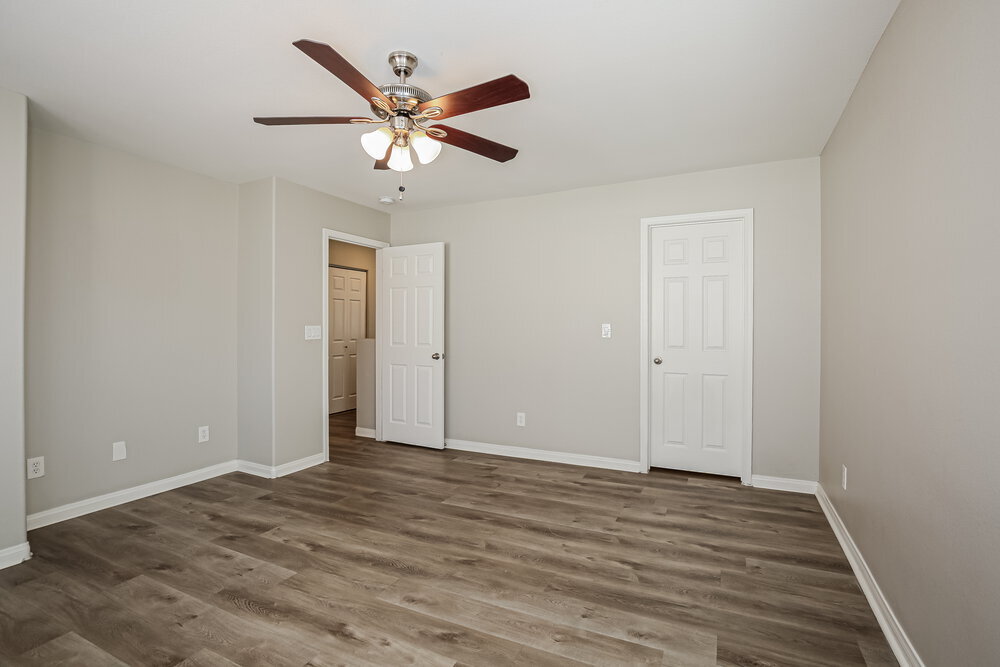 Building Photo - 1152 Maple Pines Ave