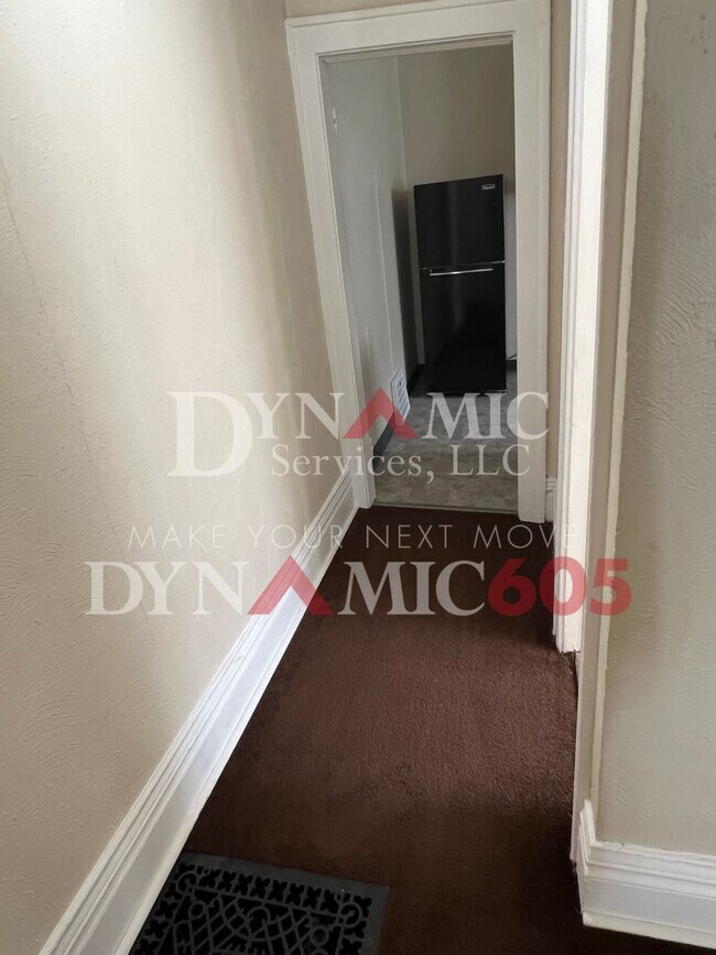 Building Photo - Studio with Bathroom - All Utilities Paid ...