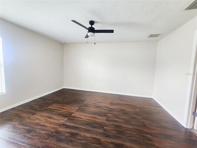 Building Photo - 9907 SW 54th Ave
