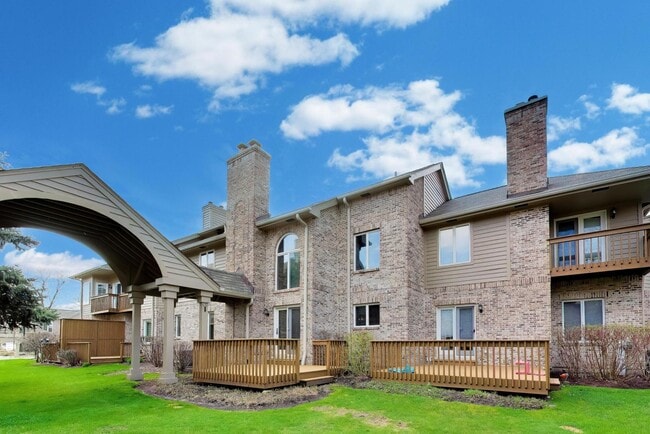 Building Photo - 417 Ashbury Dr