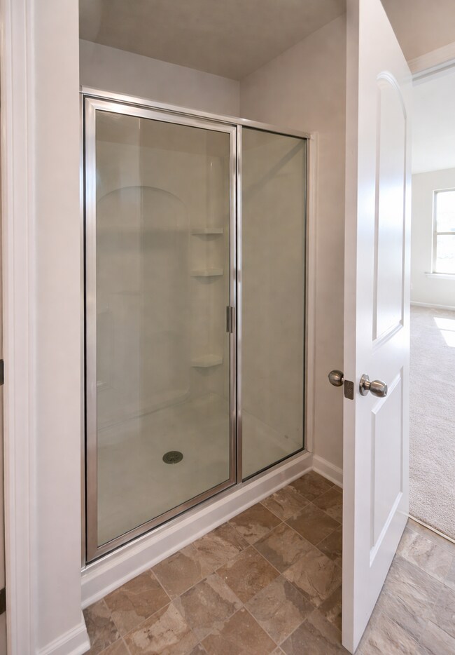 Building Photo - 5015 Weddington Rd