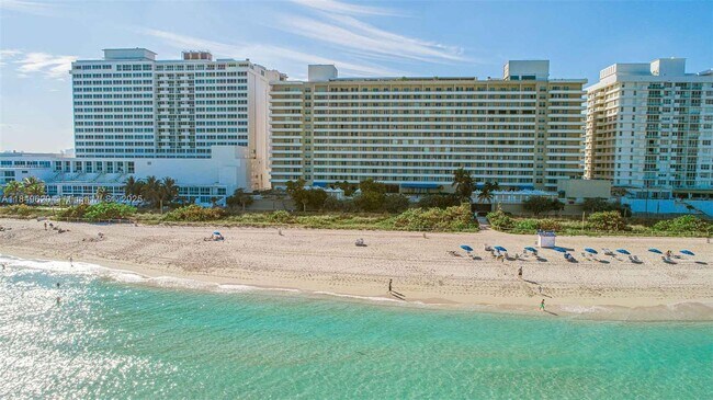 Building Photo - 5555 Collins Ave