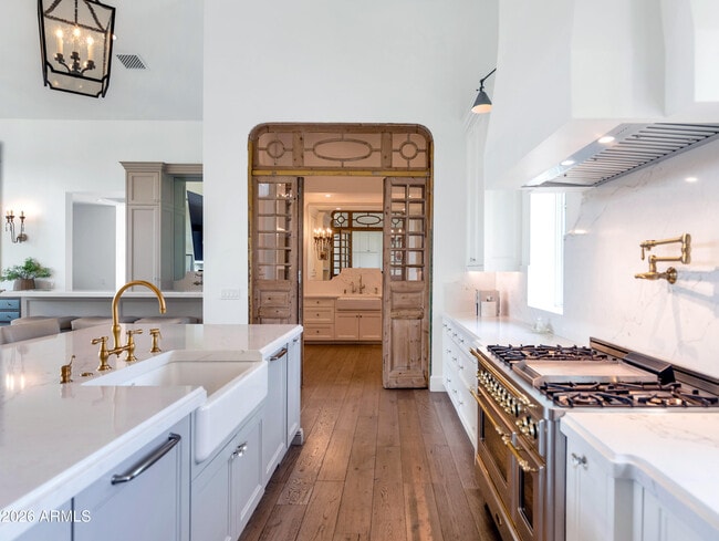 Building Photo - 5119 N 41st St