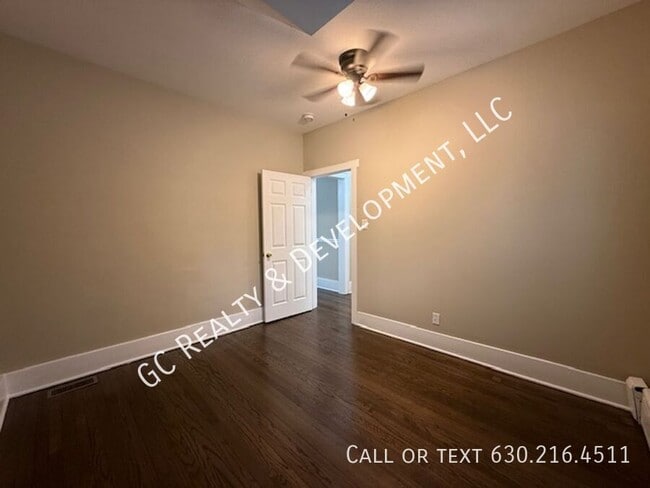 Building Photo - 2317 Maple Ave