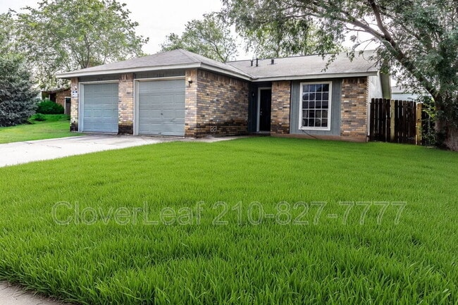 Building Photo - 5528 Lochmoor