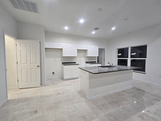 Building Photo - Brand new 3+DEN -2 BATHROOM 2 CAR GARAGE I...
