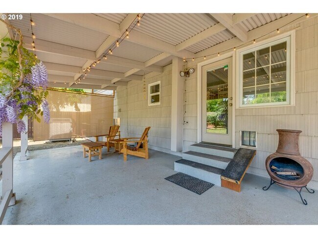 Building Photo - 3333 SE 167th Ave