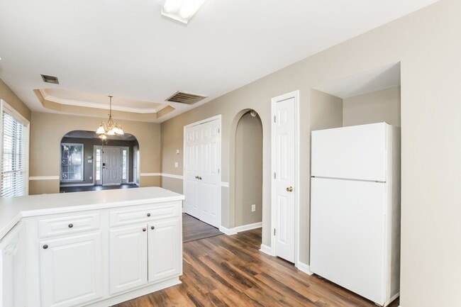 Building Photo - 108 Flagstone Ln