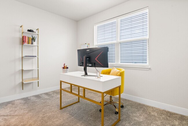 Building Photo - 16622 Daylight Ln