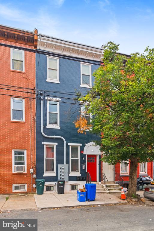 Building Photo - 2234 Master St