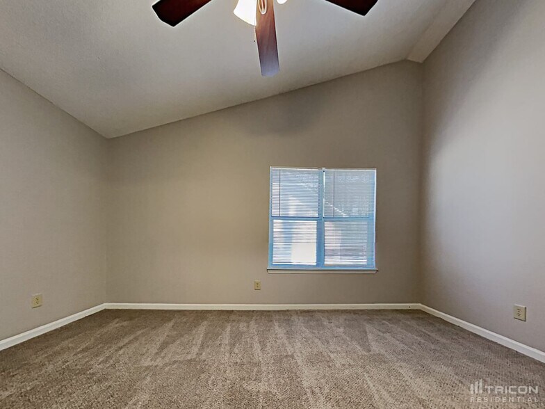 Building Photo - 2384 Boone Ct