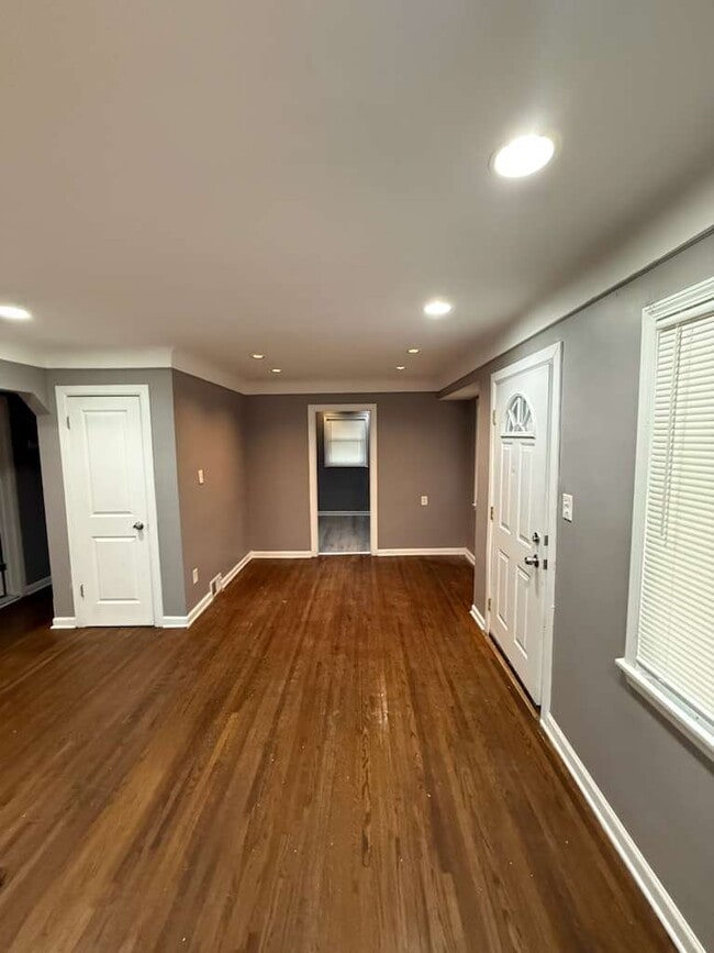 Building Photo - 6341 Archdale St