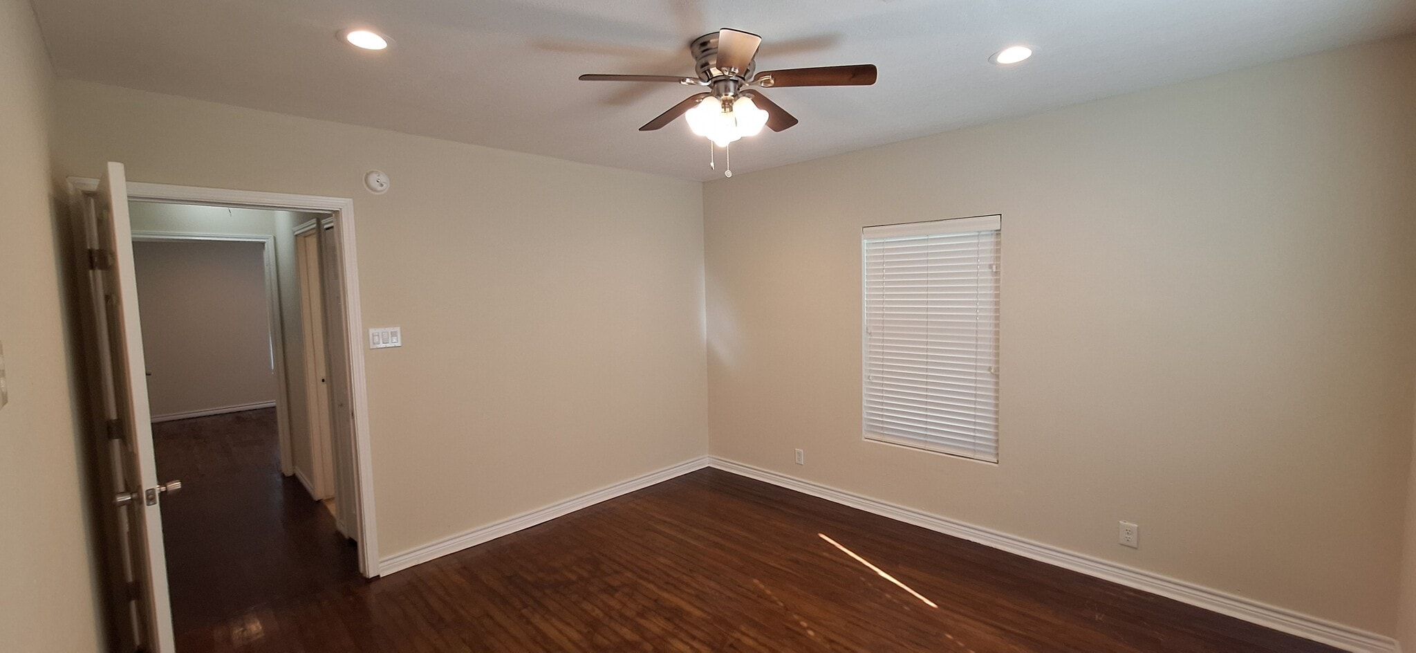 Building Photo - 7832 Elvera St