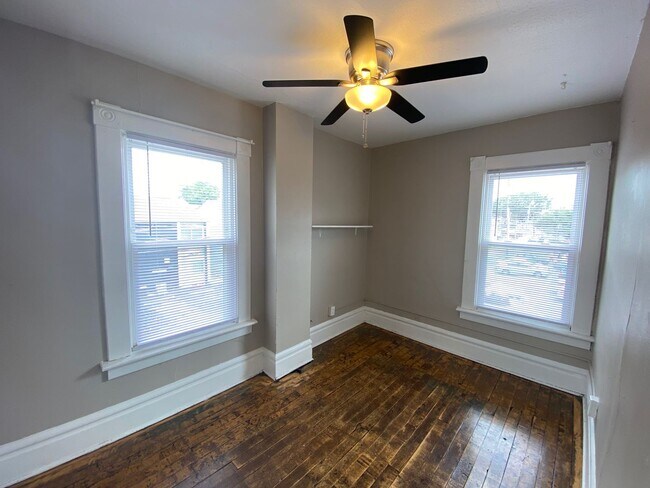 Building Photo - Hunter Ave 1444-1446 MLR (LH2)