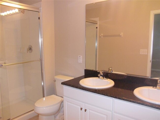 Building Photo - 6915 Woodchase Glen Dr
