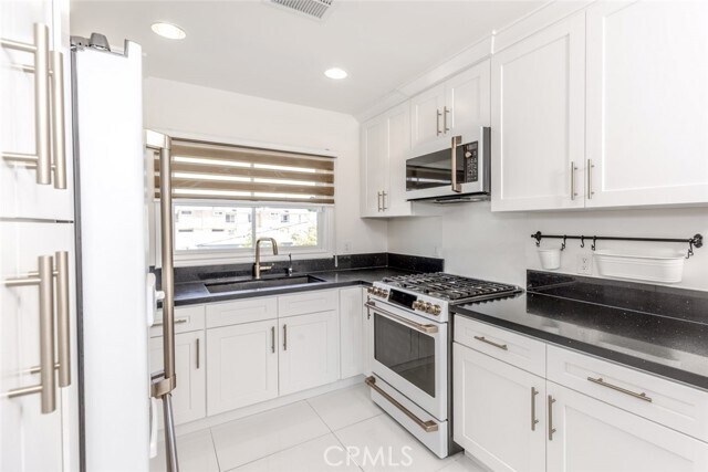 Building Photo - 624 Hawthorne St