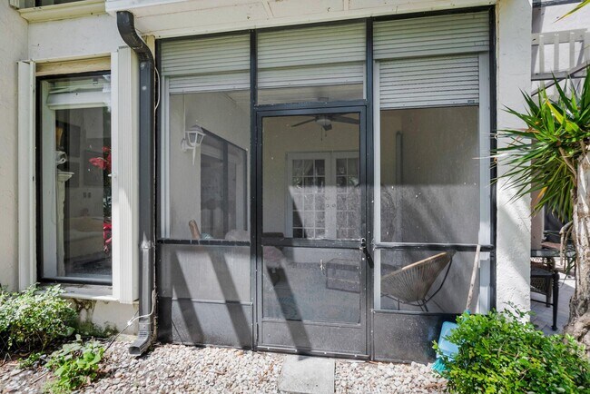 Building Photo - 22922 Ironwedge Dr