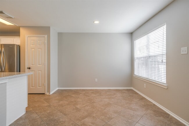 Building Photo - 34 Marble Rock Pl