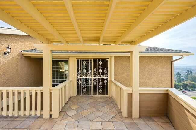 Building Photo - Spacious 4 Bed / 3 Bath Home in Desirable Nebo Hill – La Mesa (3,056 Sq Ft)