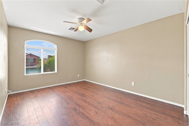 Building Photo - 11240 Woodland Violet Ave