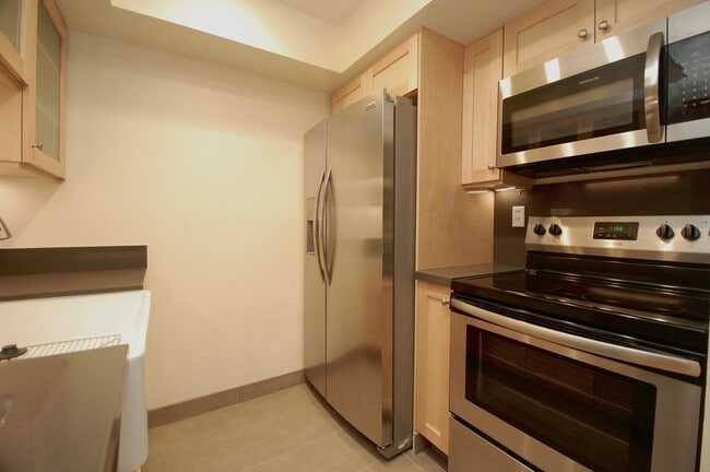 Building Photo - Enclave Apartments
