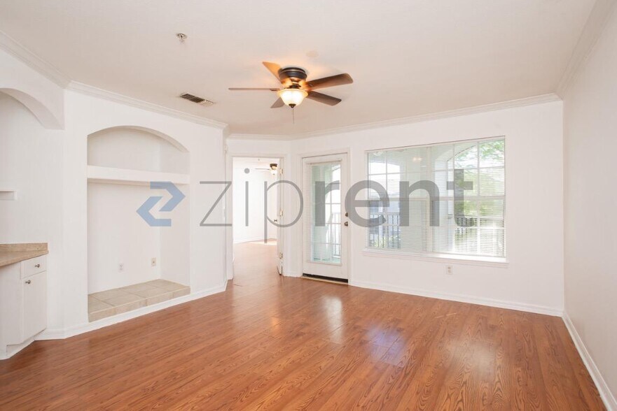 Building Photo - 3591 Kernan Blvd S