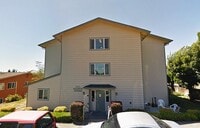 Building Photo - 141 S River St