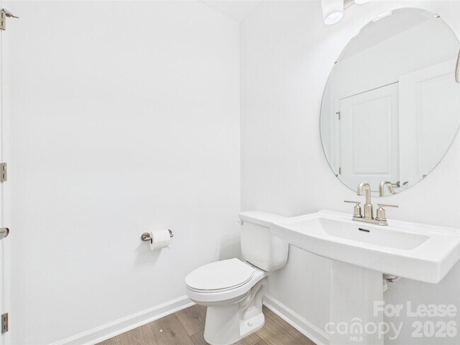 Building Photo - 5511 Wolfpack Aly