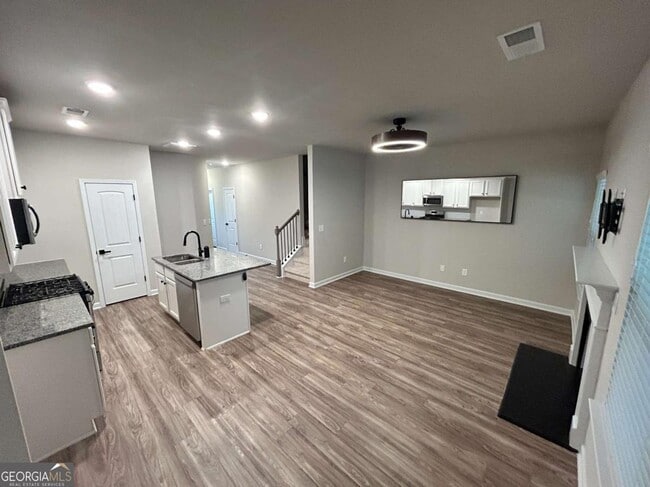 Building Photo - 287 Turtle Creek Dr