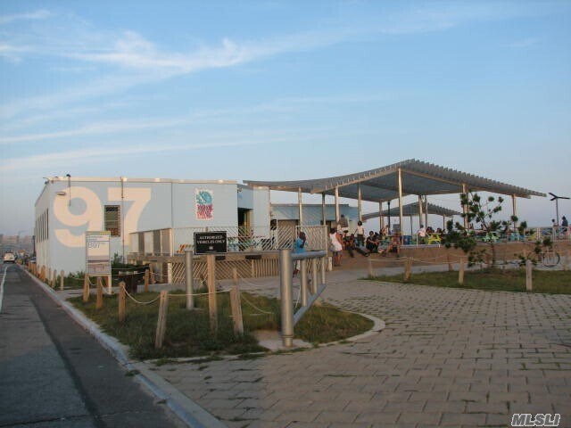 Building Photo - 220 Beach 100th St