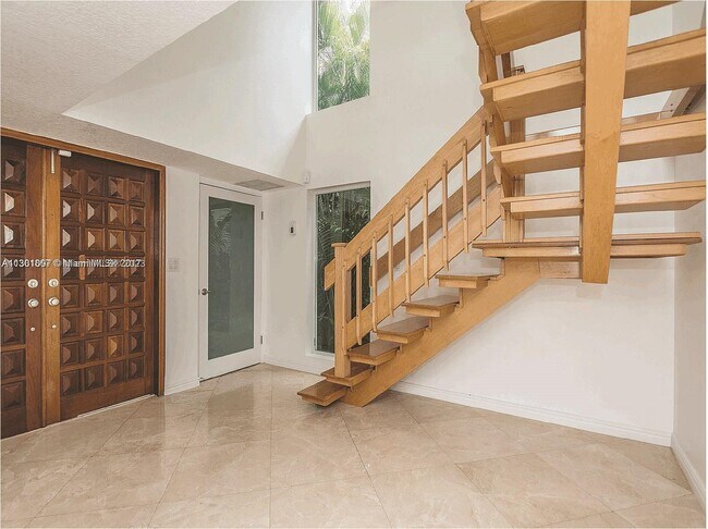 Building Photo - 4000 Alhambra Cir