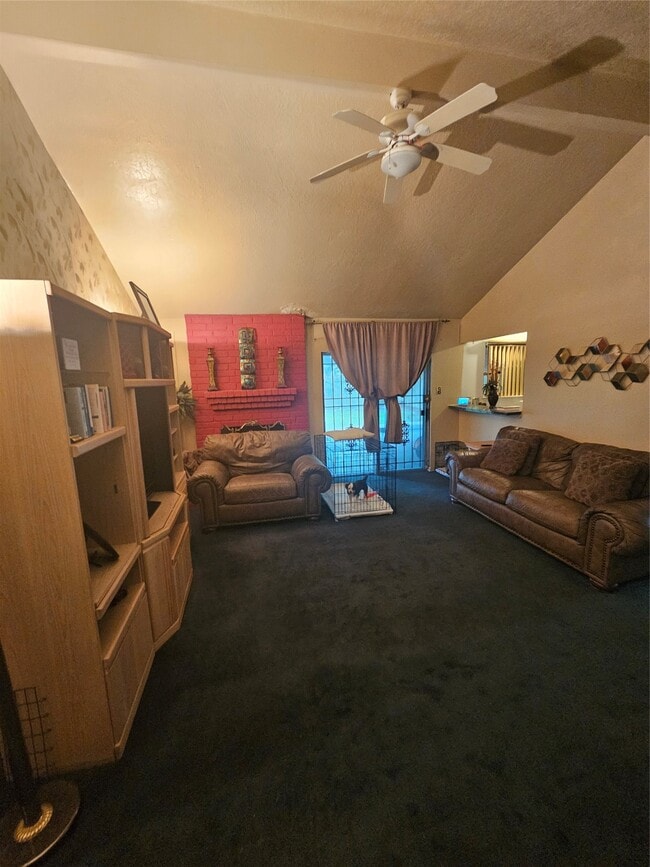 Building Photo - 15206 Flamingo Park