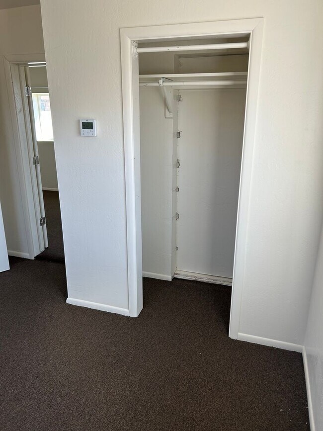 Building Photo - Winslow Home For Rent